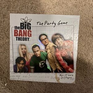 Warner Bros. The Big Bang Theory Party Game - Red, Green, Black